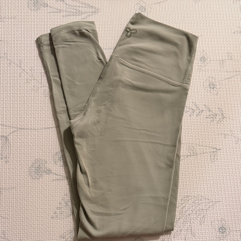 Aritzia Butter Leggings Sage Green